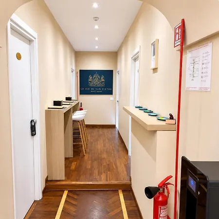 Le Vie Di San Pietro Guest House - Aureliano Hospitality Group